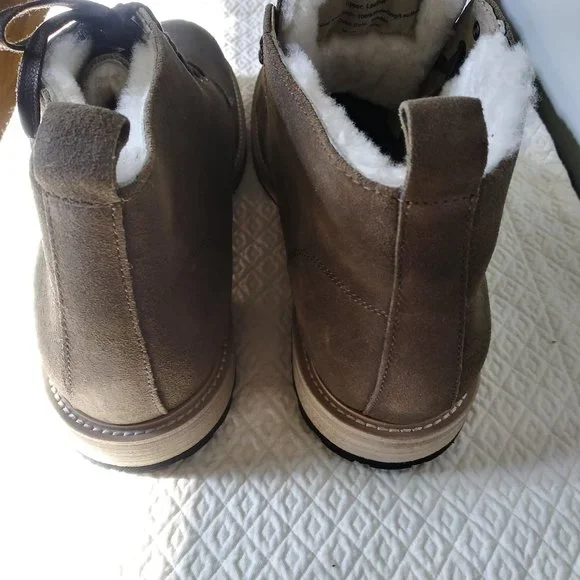Banana Republic Arley Shearling Suede Boot In Review: The Banana Republic Arley Suede Boot main image 3